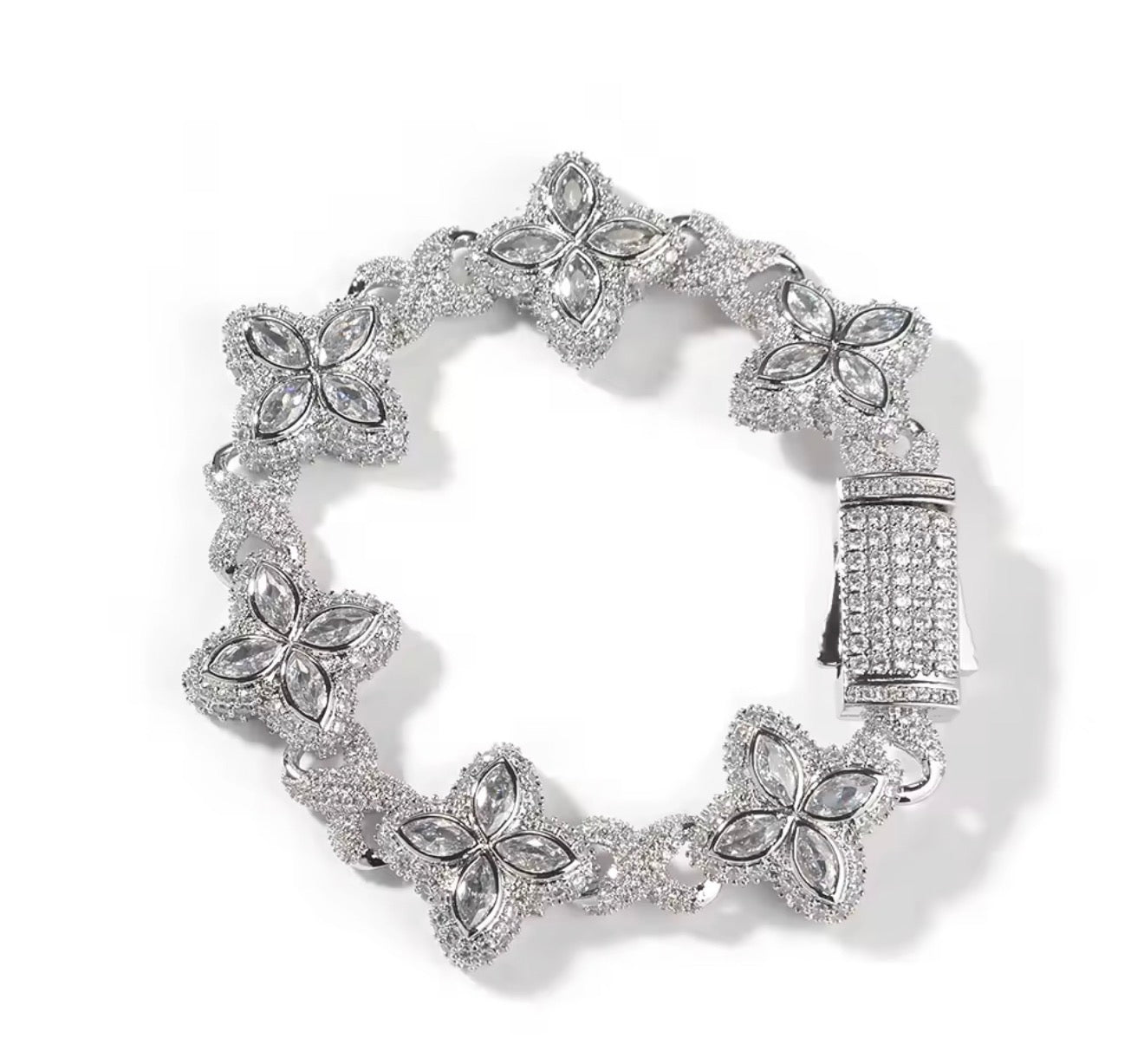 Clover Bracelet - Iced out