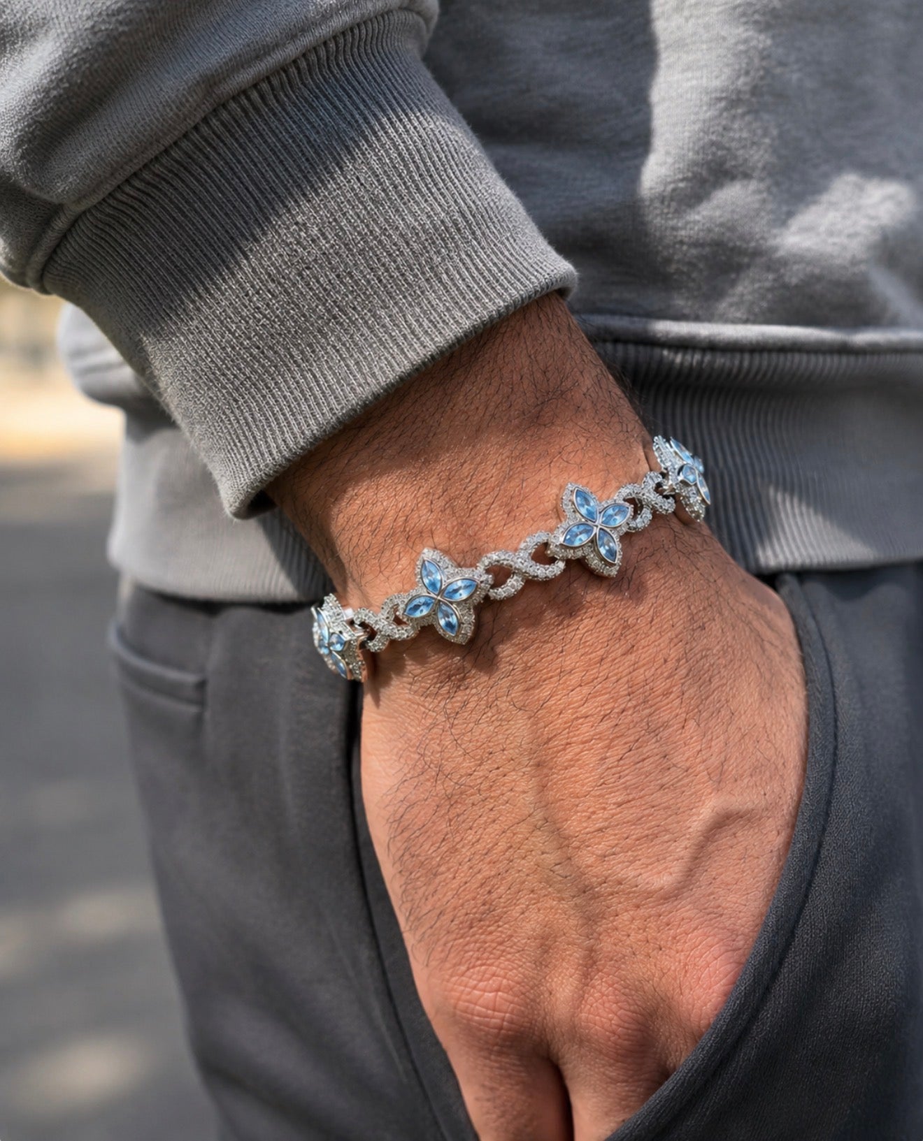 Clover Bracelet - Iced out