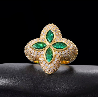 Green-Clover Ring