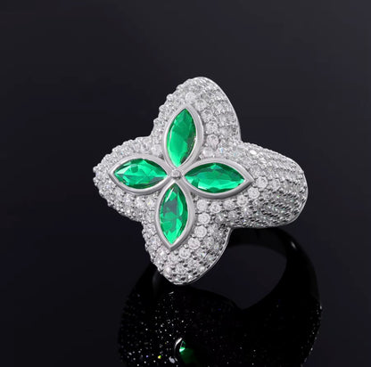 Green-Clover Ring