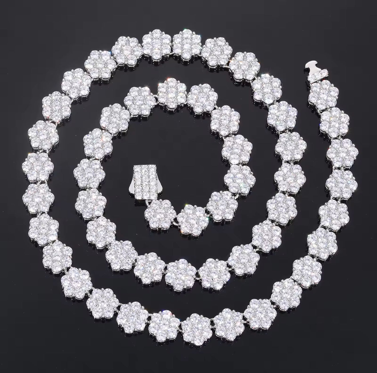 Moissanite - Bouquet Chain